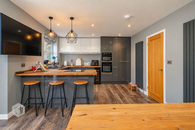 12 Hardwick Close, Manchester photo 4