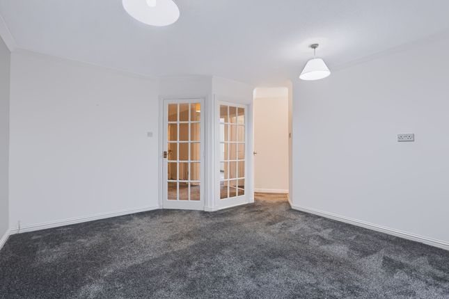 18 Lyness Court Millfield Drive, Falkirk photo 3