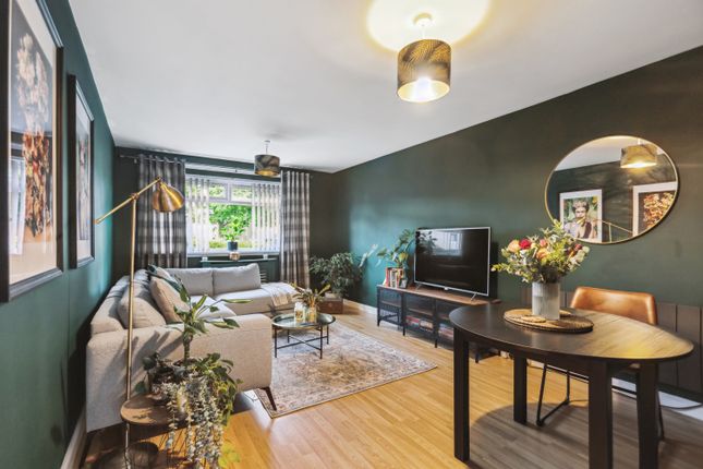 Thumbnail Flat for sale in Lumley Place, Grangemouth