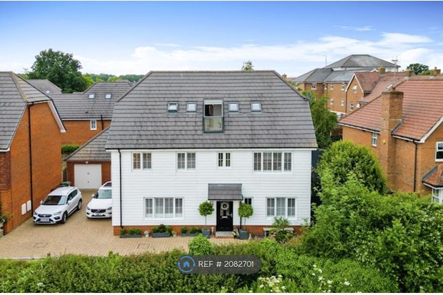 Detached house to rent in Smith Way, Headcorn, Ashford