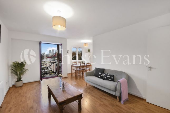 Thumbnail Flat for sale in Maynards Quay, Shadwell Basin, Wapping