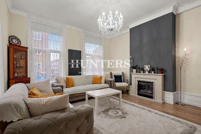 End terrace house for sale in Green Lanes, London