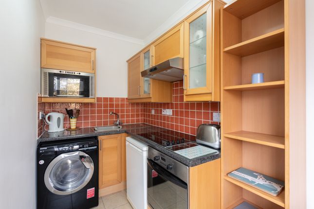Flat 8, 119, Haverstock Hill, London photo 2