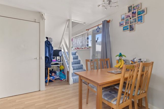 137, Eastbrooks Mews, Basildon photo 3