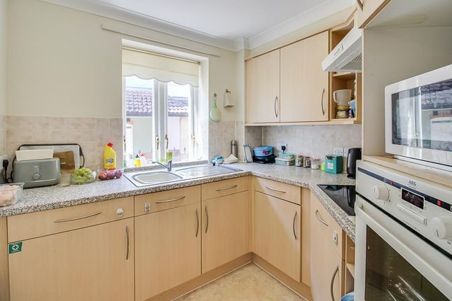 Flat 2 Ormond House, Roche Close, Rochford photo 4