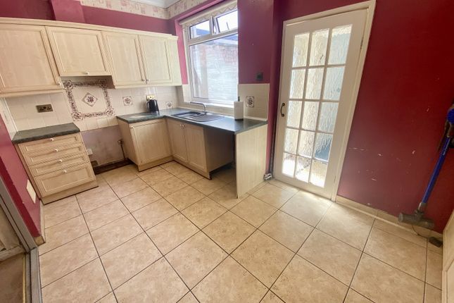 7, Parc-y-duc Terrace, Swansea photo 4