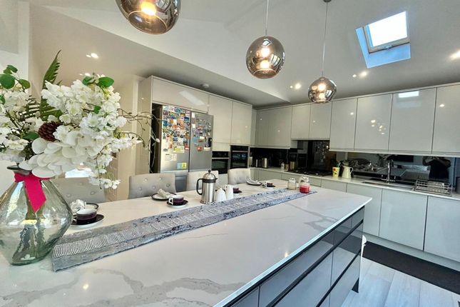 148 Letchworth Road, Leicester photo 4