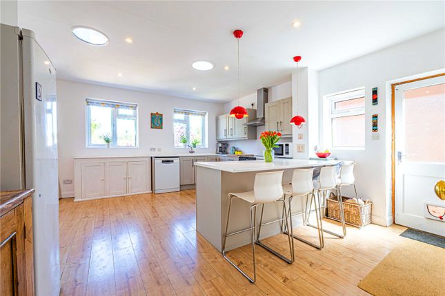 10, Shrublands Road, Hertfordshire photo 4