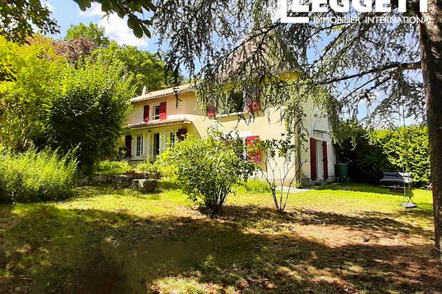 Thumbnail Villa for sale in Champagne-Et-Fontaine, Dordogne, Nouvelle-Aquitaine