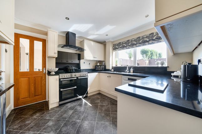 7, Hazelden Close, West Kingsdown photo 4