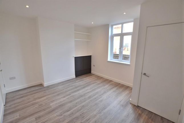 73 Kirkhill, Loughborough photo 4