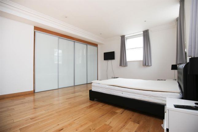 Flat to rent in Murton House, City Centre