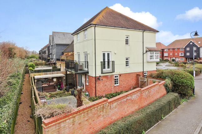 End terrace house for sale in Willowbank, Sandwich