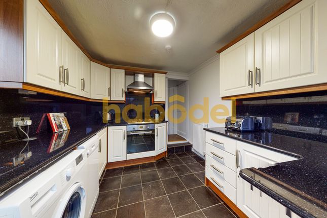 Terraced house to rent in Melrose Street, Hull