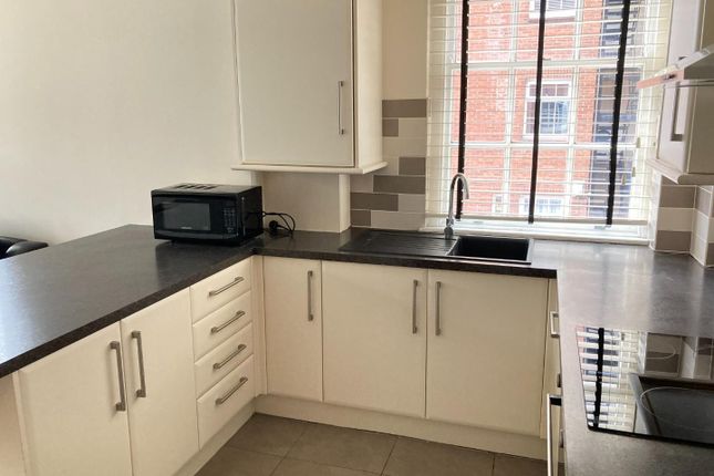 Flat to rent in Dunraven House, Westgate Street, Cardiff