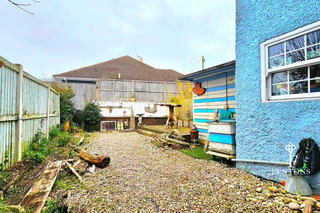 21, Crescent Road, Walton On The Naze photo 2