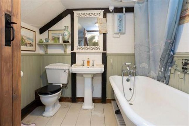 Cottage for sale in Manor Lane, Bourne