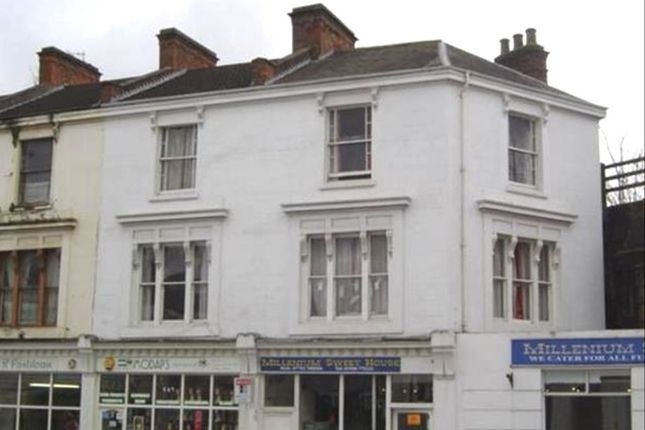 Thumbnail Flat to rent in High Street, Leamington Spa