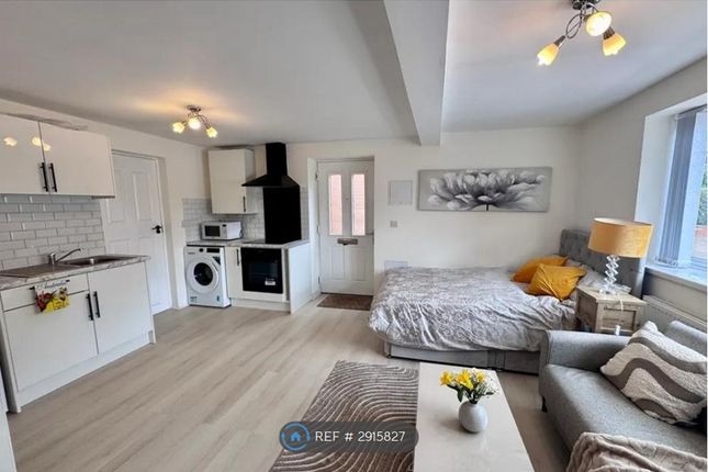Charlotte Grove, Beeston, Nottingham photo 2