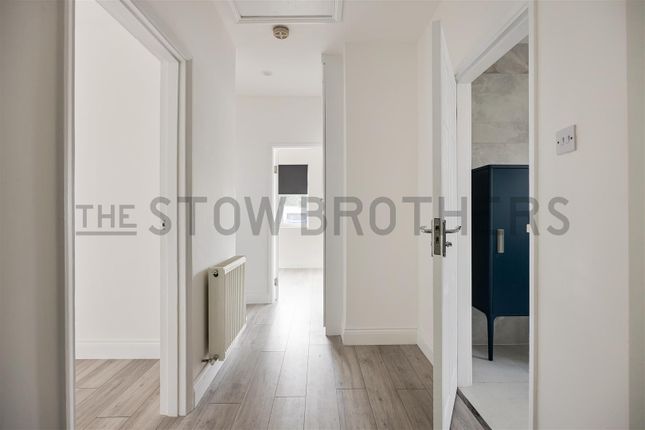 68, Castleton Road, Walthamstow photo 2