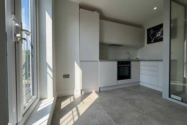 3, Fairlawn Avenue, Chiswick photo 5