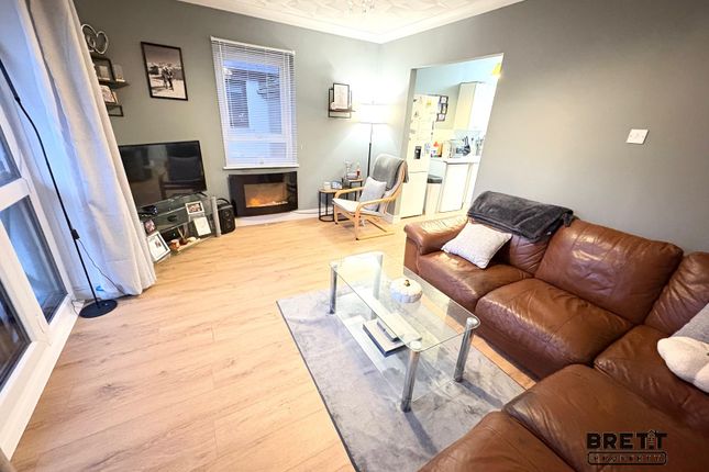 54, The Clicketts, Tenby photo 2