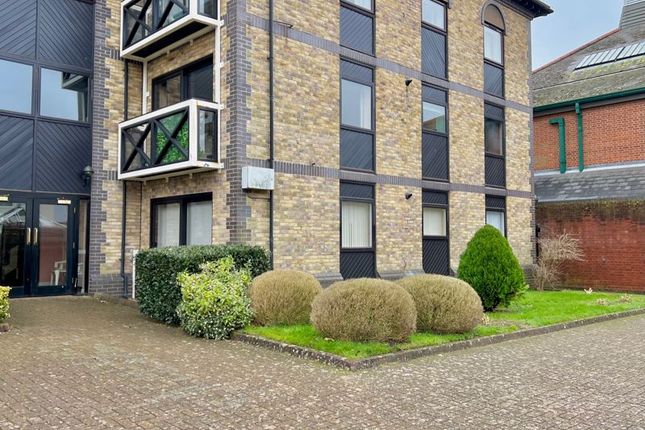 Flat for sale in Henty Gardens, Chichester