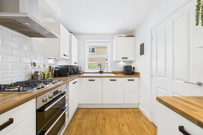 5, Harrier Close, Hemel Hempstead photo 3