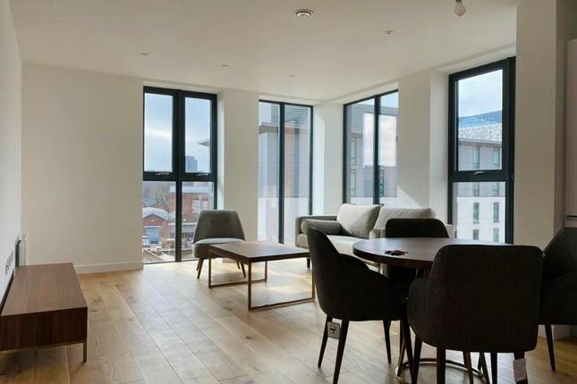 1-bed flat on The Axium, 36 Windmill Street, Birmingham, £220,000