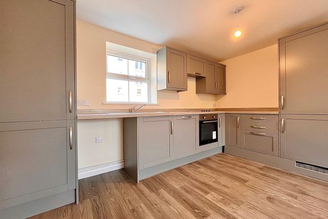 Flat for sale in Shadingfield Close, Great Yarmouth