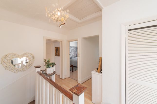 Maisonette for sale in Hendale Avenue, Hendon