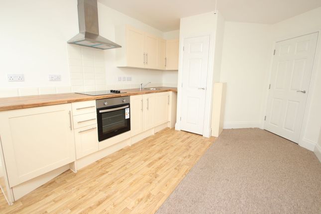 8 Winton Heights, Bournemouth photo 4