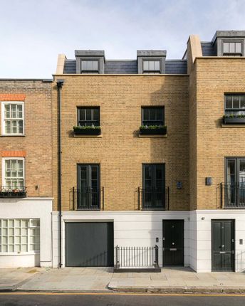 Terraced house for sale in Abingdon Road, Kensington, London