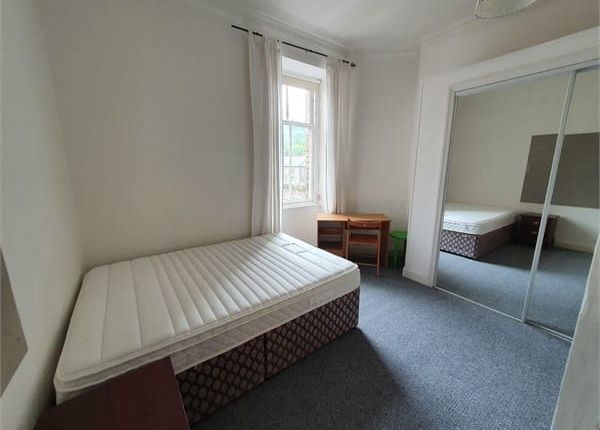 Lower Flat, Student Let, 24 High Street, Galashiels photo 4