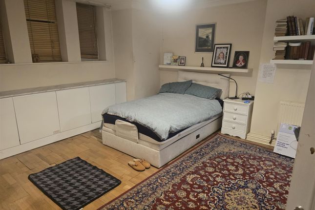 1, Elmsleigh Court, Ellesmere Road, Eccles photo 3