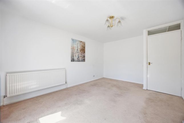 75, Cedars Drive, Hillingdon photo 3