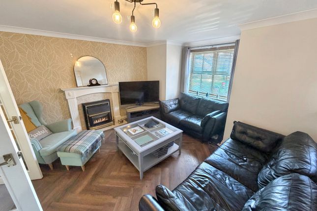 50, Maes Ty Gwyn, Llanelli photo 5