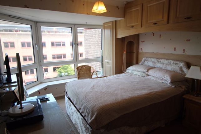 Flat 23 Ashurst, Ashley Avenue, Epsom photo 3