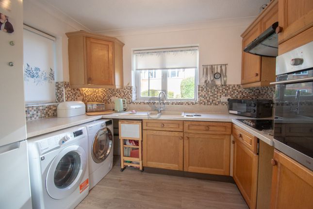 26, Hendon Grange, Leicester photo 3