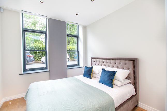 Flat 13,, Embassy Works, Vauxhall photo 5