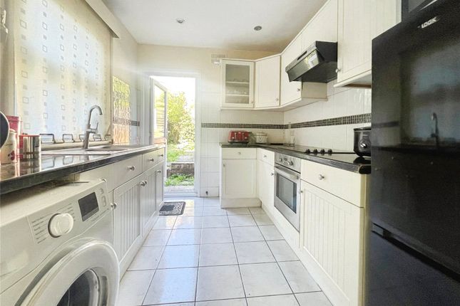 6, Gladstone Road, Hertfordshire photo 3