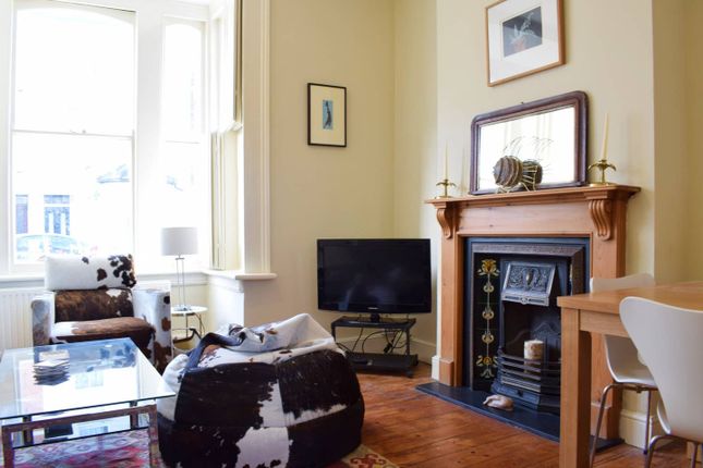 Thumbnail Flat to rent in Avenell Road, London