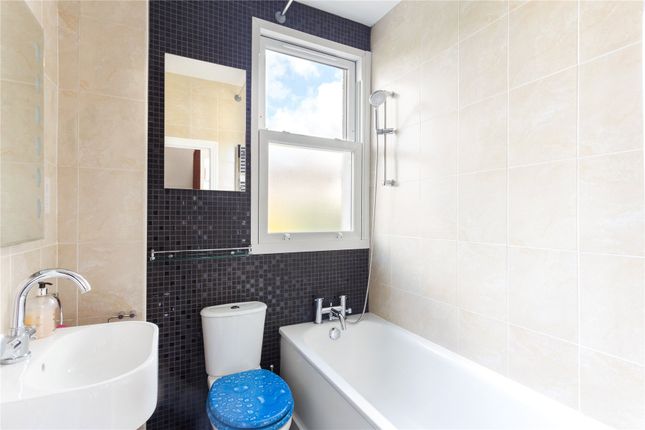 End terrace house for sale in Effra Road, London