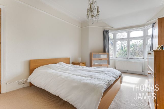 Flat for sale in Oakfield Road, Southgate