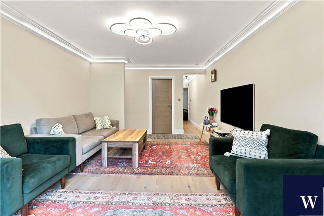 2, Woodberry Gardens, North Finchley photo 3