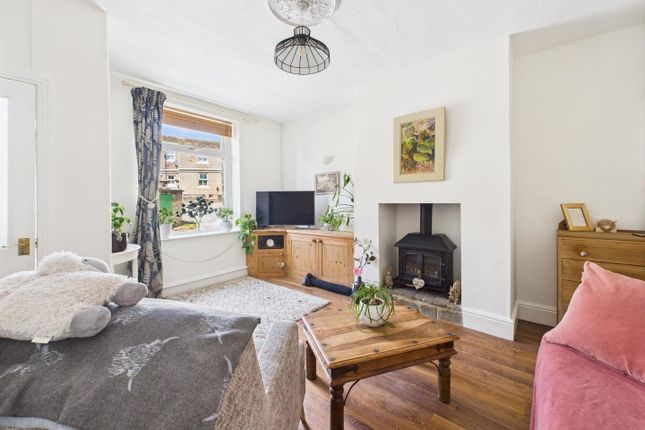 5, Hartleys Square, Keighley photo 3