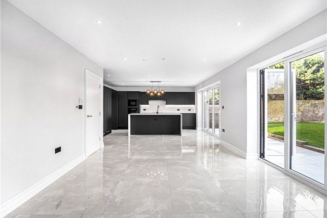 Reception/Kitchen