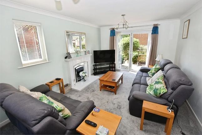 15, Hawthorn Close Aller Park, Newton Abbot photo 2