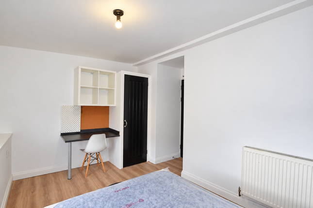 Rhymney Street, Cardiff photo 3