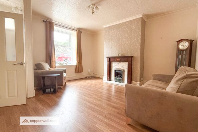 18, Woodland Terrace, Bacup photo 2